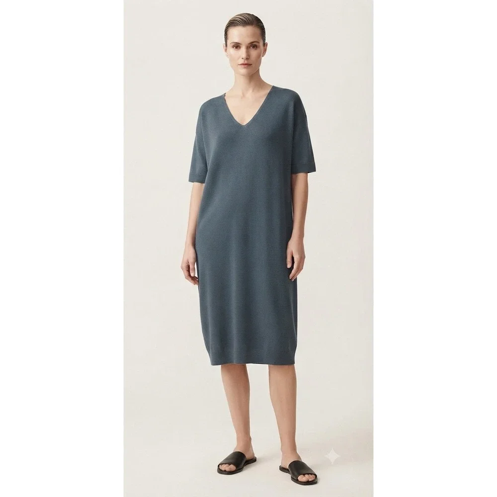 NWOT Eileen Fisher M Blue 100% Wool Minimalist Luxury V-Neck Short Sleeve Dress